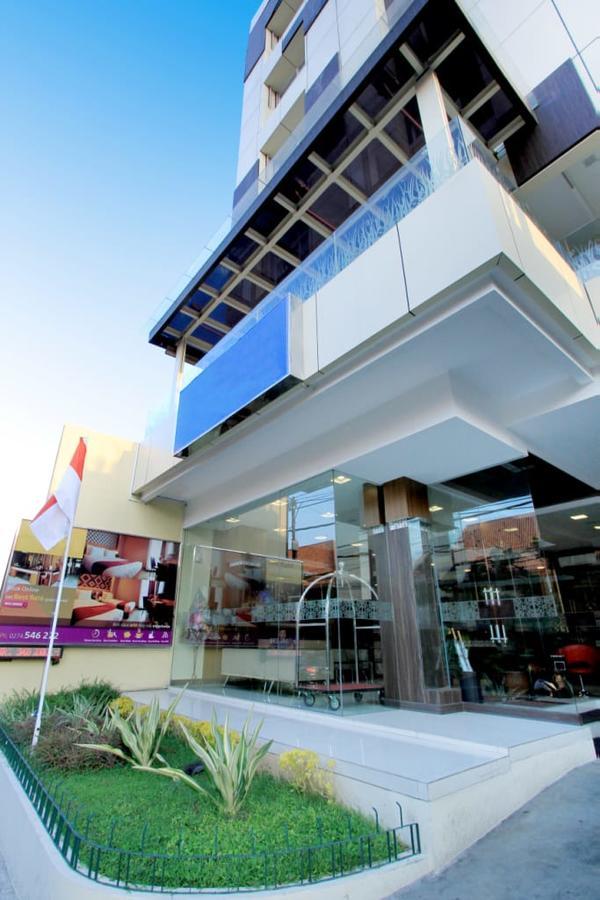 D'Kalpa Hotel Demangan Джокьякарта Экстерьер фото